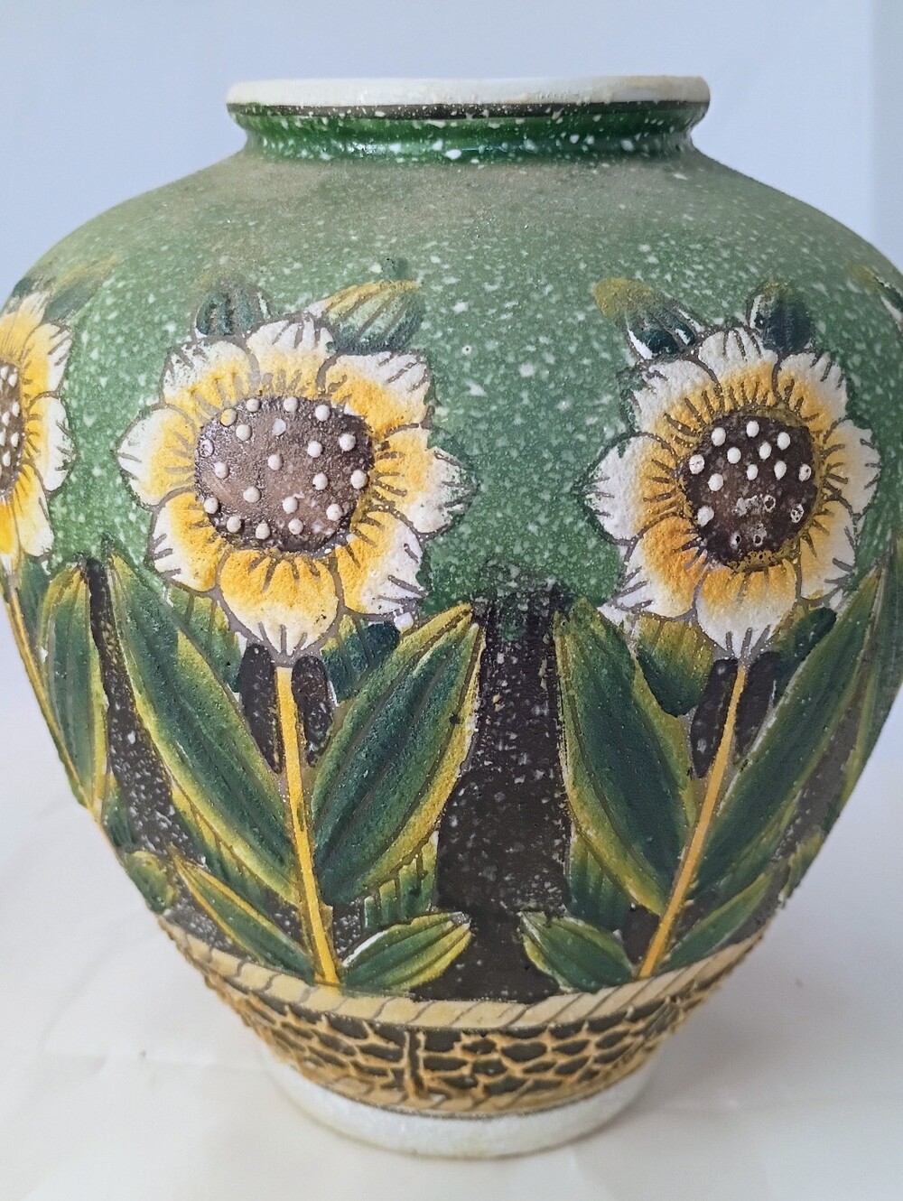 Vintage Chinese Ceramic 6.5” Sunflower Vase with Textured/Raised Surface READ